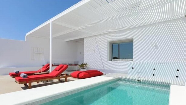 Pool - O Lofos TINOS Suite in Agios Stefanos with sea view (Mykonos)