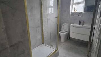 Shower, towels