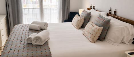 Free WiFi, bed sheets