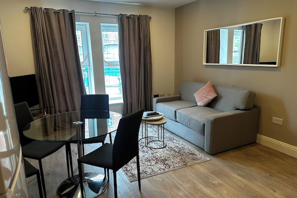 Apartment, 2 Bedrooms, Kitchen | Living area