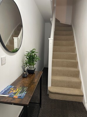 Interior - The Coach-House, Lincoln Central + Parking, walking distance to all attractions (Lincoln)