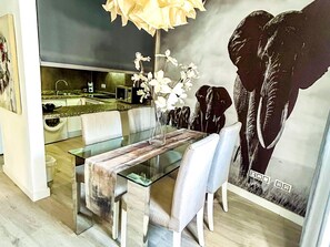 Dining - Beautifully decorated apartment in Adeje, close to beach (Adeje)