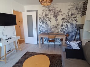 TV - Ground floor apartment - 4 guests (Courseulles-sur-Mer)