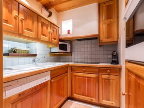 Fridge, microwave, dishwasher - Spacious apartment in village center - 6 guests (Val-d'Isère)