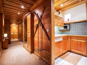 Interior - Spacious apartment in village center - 6 guests (Val-d'Isère)