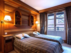 3 bedrooms, free WiFi, bed sheets - Spacious apartment in village center - 6 guests (Val-d'Isère)
