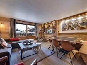 Spielezimmer