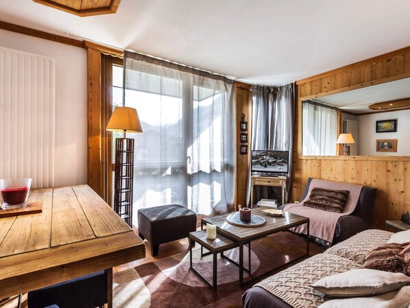 Living area - Bright apartment, mountain view - 6 guests (Val-d'Isère)