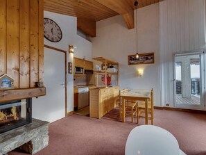 Dining - Apartment 5 guests, clear view, at the slopes (Val-d'Isère)