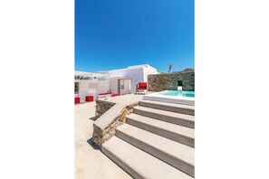 Pool - o Lofos CHORA Deluxe Suite with Private Pool (Mykonos)