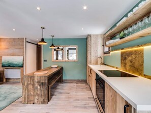 Private kitchen - Ski-in apartment with parking - 5 guests (Val-d'Isère)