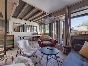TV - Ski-in ski-out duplex, 3 bedrooms - 6 guests (Val-d'Isère)