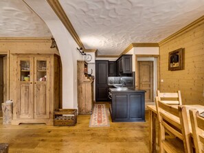 Kühlschrank, Geschirrspüler