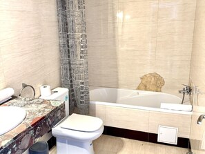 Bathroom - House in Salou - for ideal holidays (Salou)