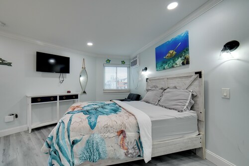 2 Block to Beach & Boardwalk! Wildwood Studio