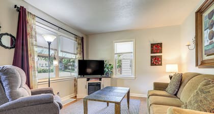 Great for Families! Independence Getaway w/ Yard