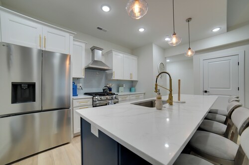 1/2 Mi to Wildwood Boardwalk! Gem w/ Rooftop Deck