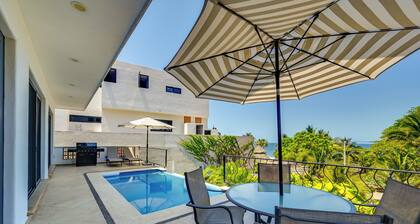 Infinity Pool & Concierge: Private San Pancho Home