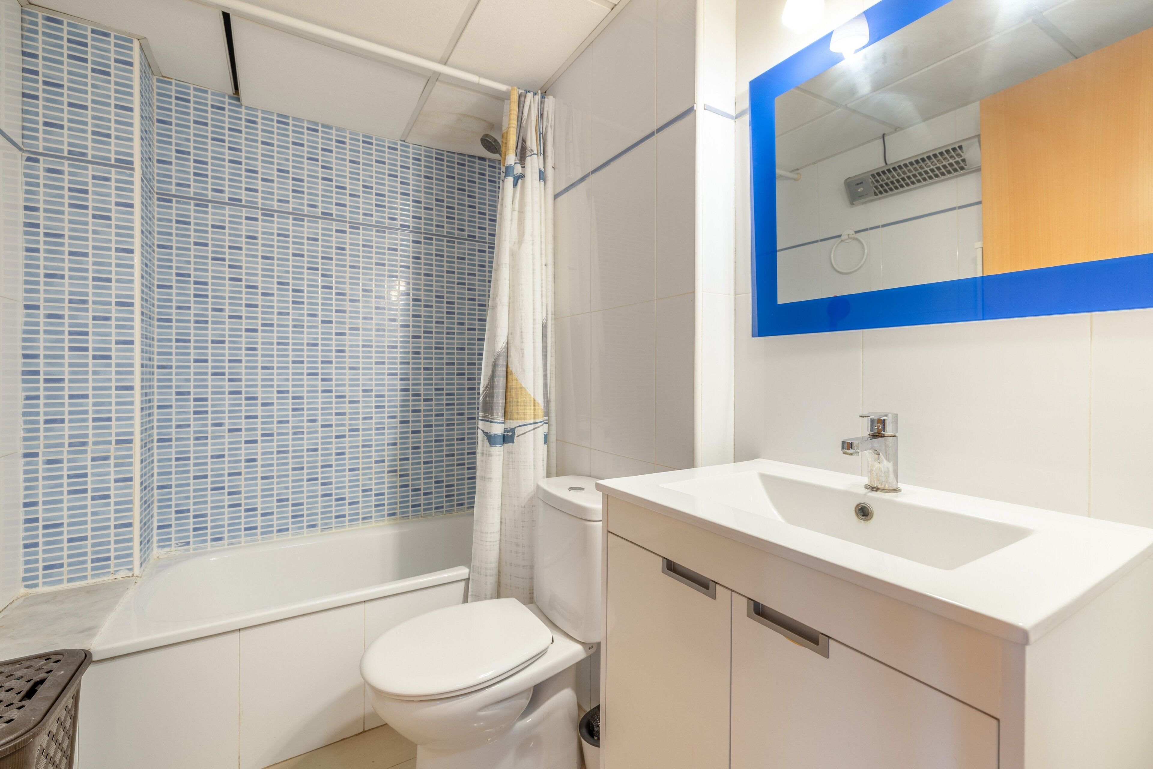 Douche, serviettes fournies