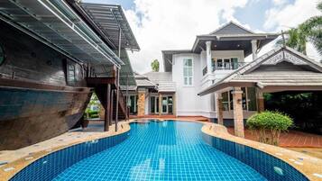 Villa, 4 Bedrooms | Pool