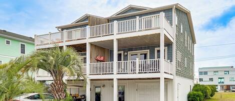 Apartment (5 Bedrooms) | Front of property