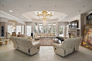 House | 5 bedrooms