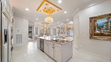 House | 5 bedrooms