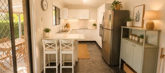 Parkside Haven 3BR Home with Spacious Yards/Park in Bethania