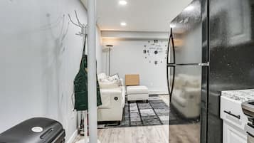 Apartment (2 Bedrooms) | Bahagian dalam