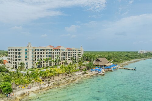 Steps to Sea! Luxury Cozumel Villa w/ Resort Perks