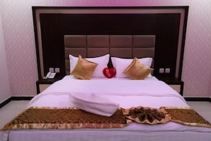 Apartment, Balcony, City View | In-room safe, soundproofing, free WiFi, wheelchair access - grand season (Dammam)