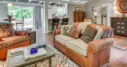 1 Mi to Science Center & Park! Pet-friendly Haven