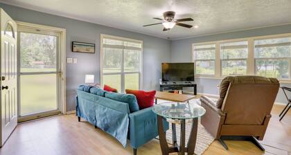 Rural Lakefront Home - 17 Mi to Dtwn Livingston