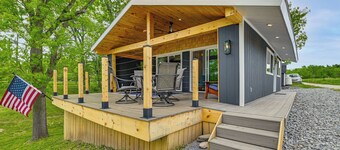 Couples Retreat w/ Water Access to Lake Champlain
