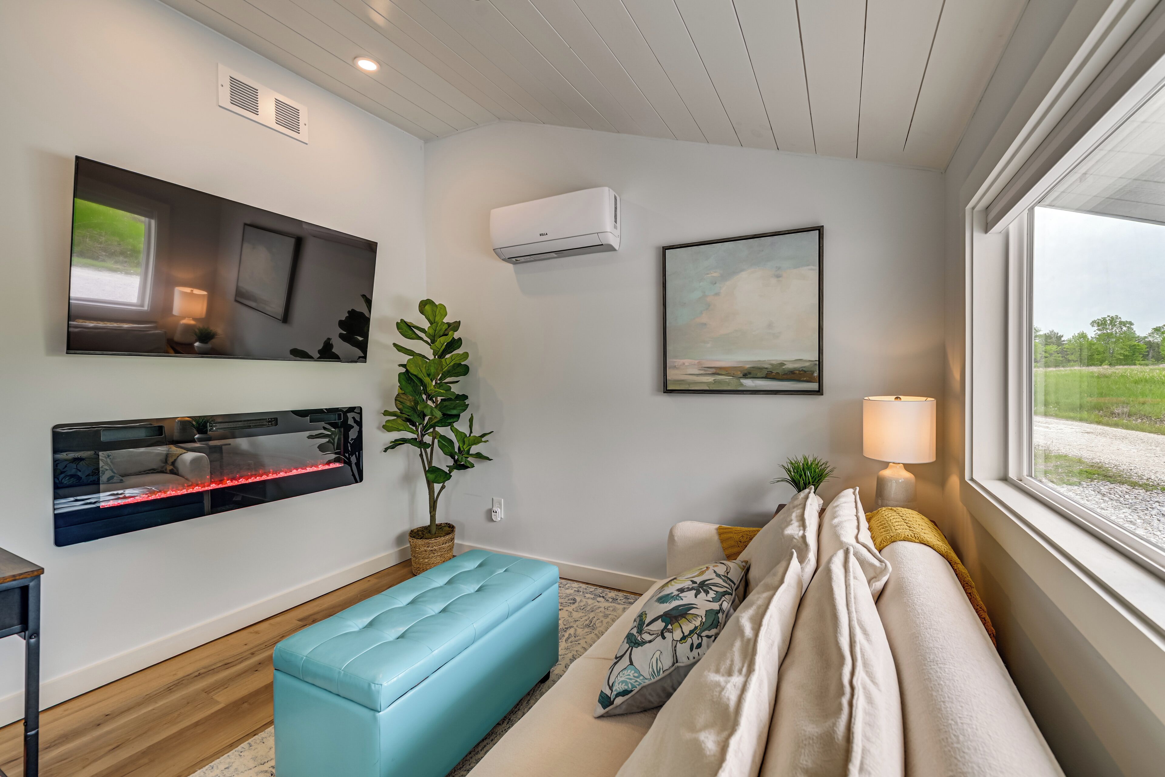 House (1 Bedroom) | Interior