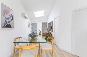 Dining - Beautiful apartment in the center of Madrid (Madrid)