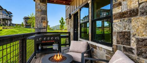 Condo, 3 chambres | Terrasse/patio