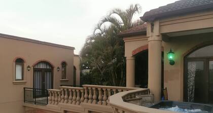 Tuscan- house in delightful Sheffield Beach Ballito
