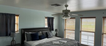 2 or 3 bedroom Boat House with Boat Slips, Open Water Access, Smarboard Sliding