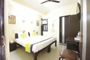 Classic Room | Desk, free WiFi - Hotel satyam swagat (Haridwar)