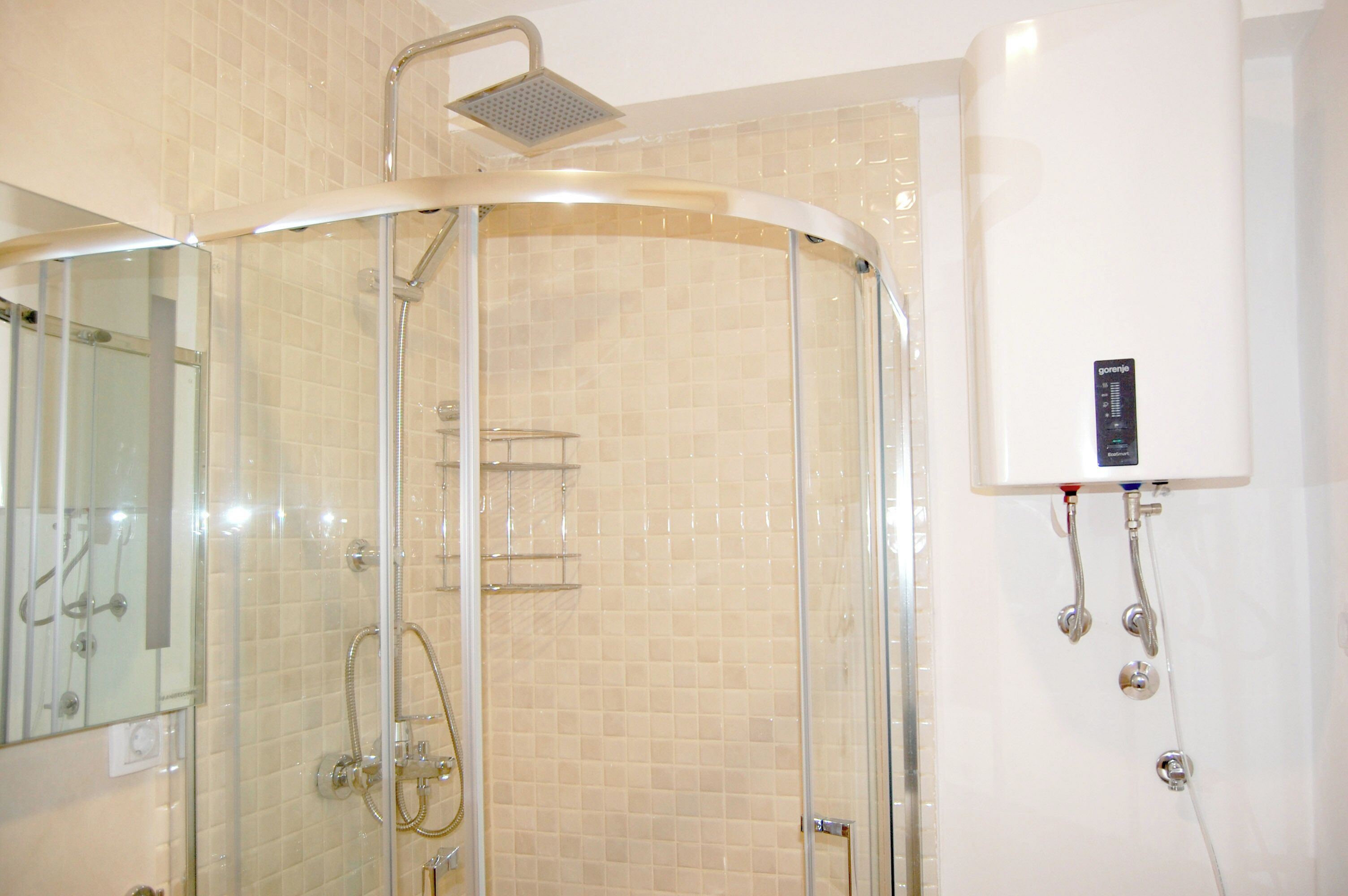 Comfort Apartment, Lanai, Mountain View | Bathroom