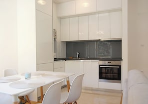 Comfort Apartment, Lanai, Mountain View | Private kitchen - Status M Apartments 85 (Becici)