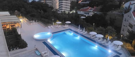 Alberca al aire libre por temporada