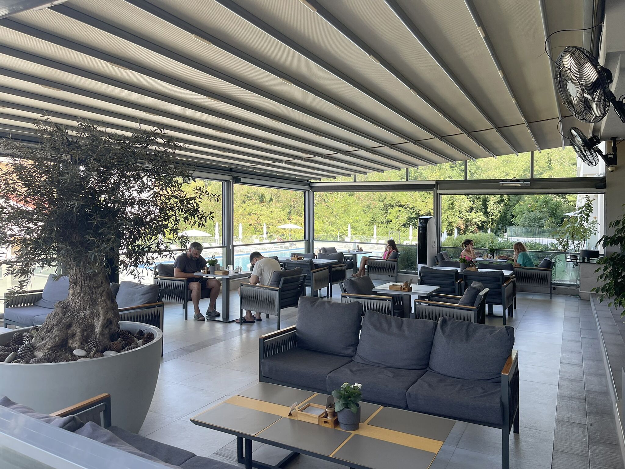 Outdoor dining