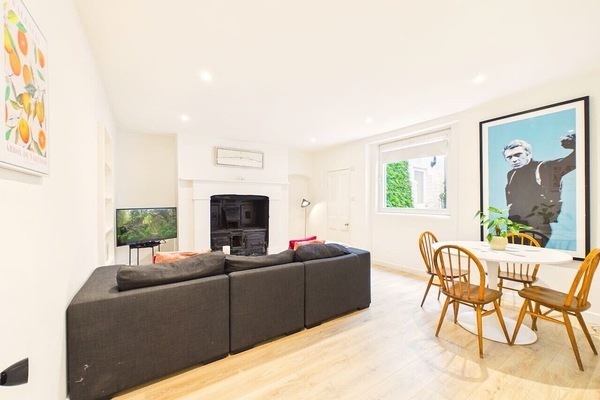 A contemporary and comfortable area designed for relaxing or enjoying the integrated smart entertainment.