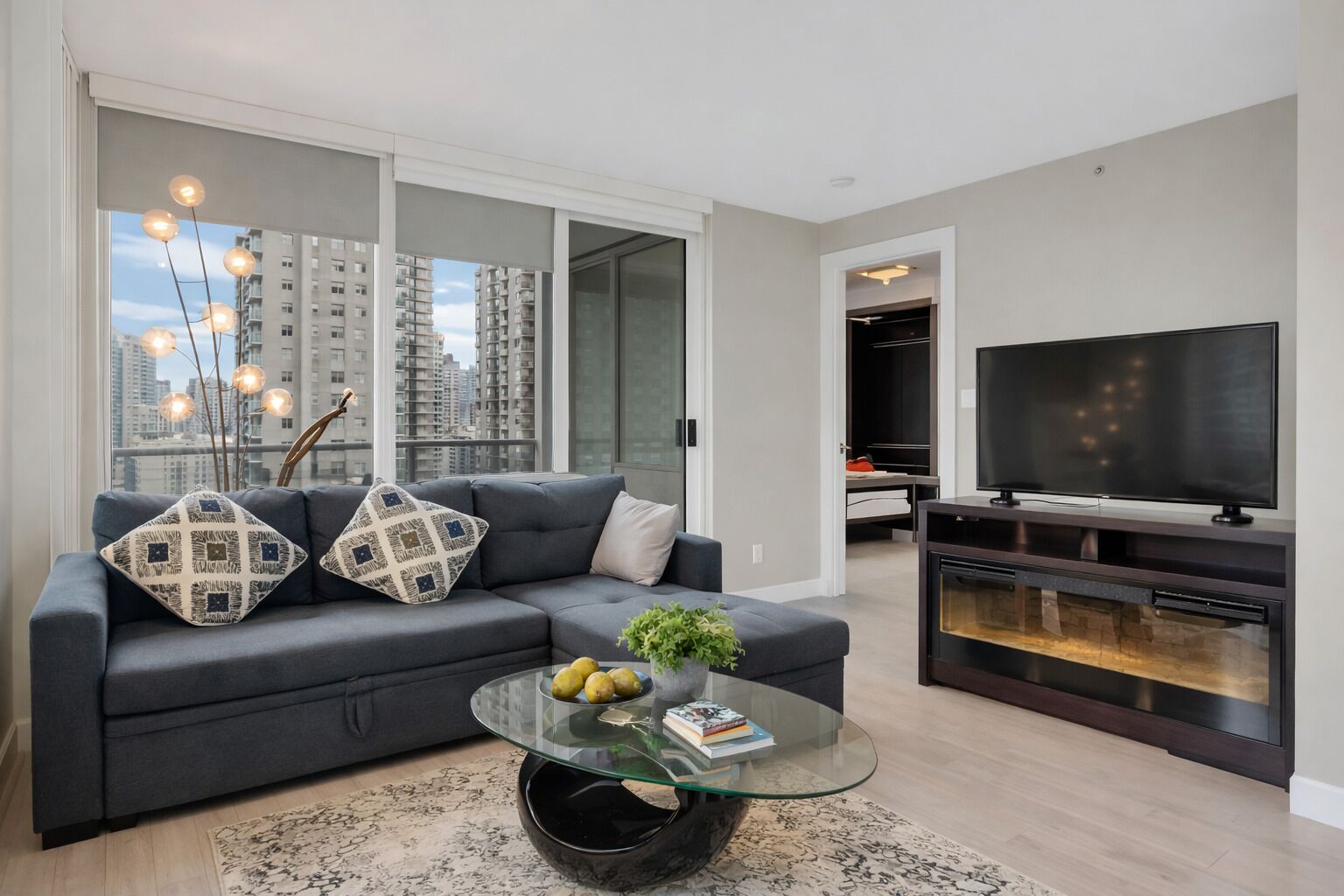 Apartamento luxo, vista para a cidade | Área de estar