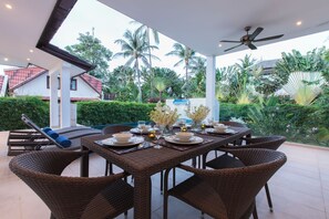 Outdoor dining - Contemporary 3 bedroom paradise with private pool in Koh Samui (Koh Samui)