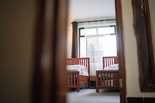 Charming ground floor 2-bedrooms bed & breakfast apartments in vibrant Arusha