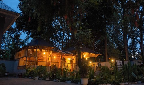 Charming ground floor 2-bedrooms bed & breakfast apartments in vibrant Arusha