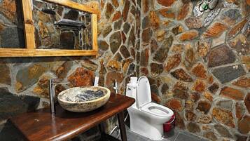 Junior Room | Bathroom | Shower, hair dryer, towels, soap